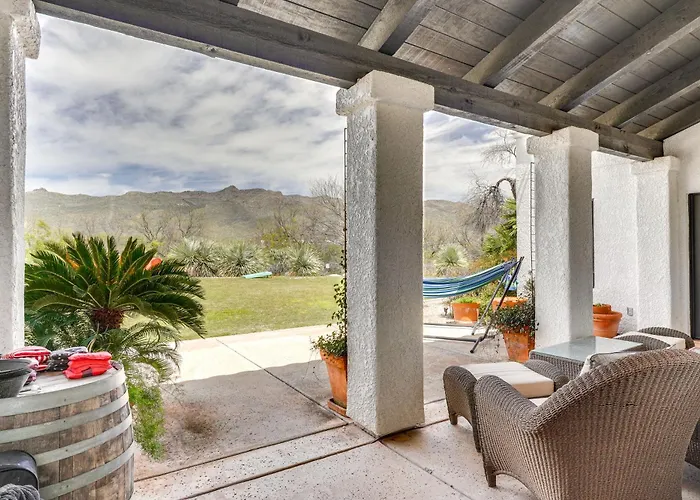 Beautiful Oasis W/ Pool, Views & Privacy!
