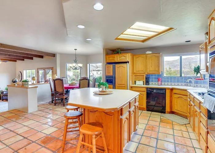 Casa vacanze Beautiful Oasis W/ Pool, Views & Privacy!